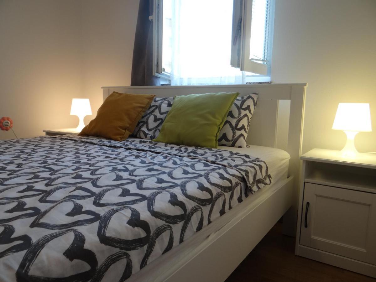 Apartman Ana & Marta Сен Екстериор снимка