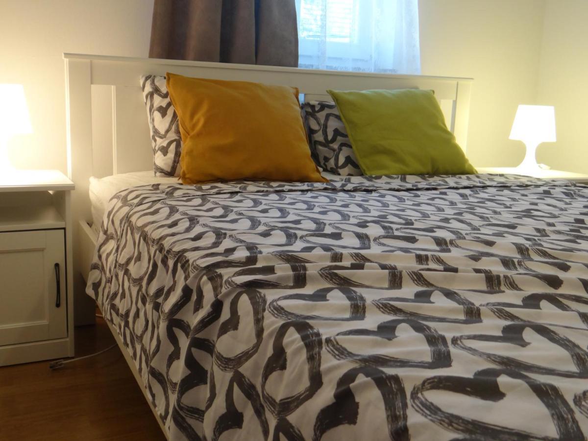 Apartman Ana & Marta Сен Екстериор снимка