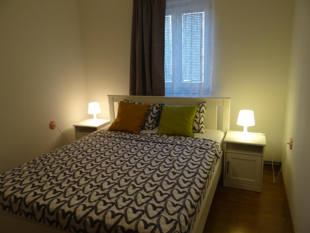 Apartman Ana & Marta Сен Екстериор снимка
