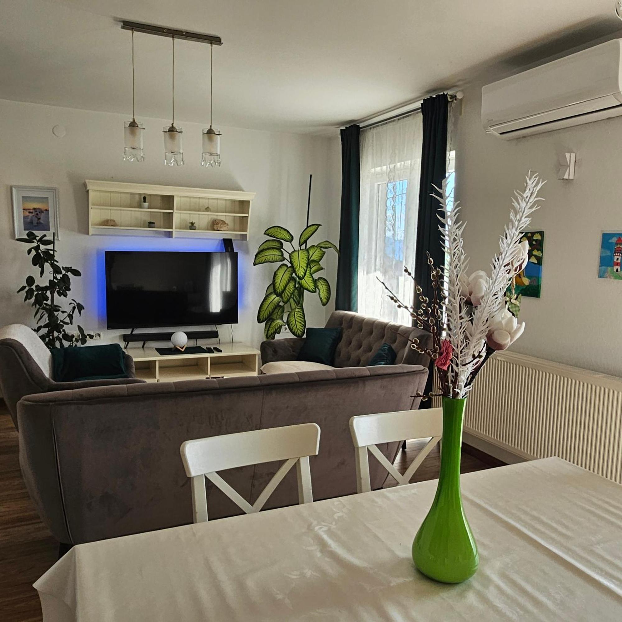 Apartman Ana & Marta Сен Екстериор снимка